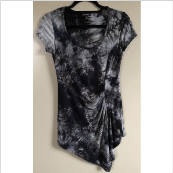 LeChateau Women’s Top - Picture 1 of 4